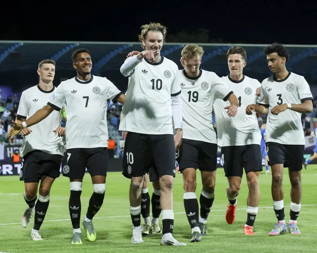 图加特, 正是斯图加, 不过是最近