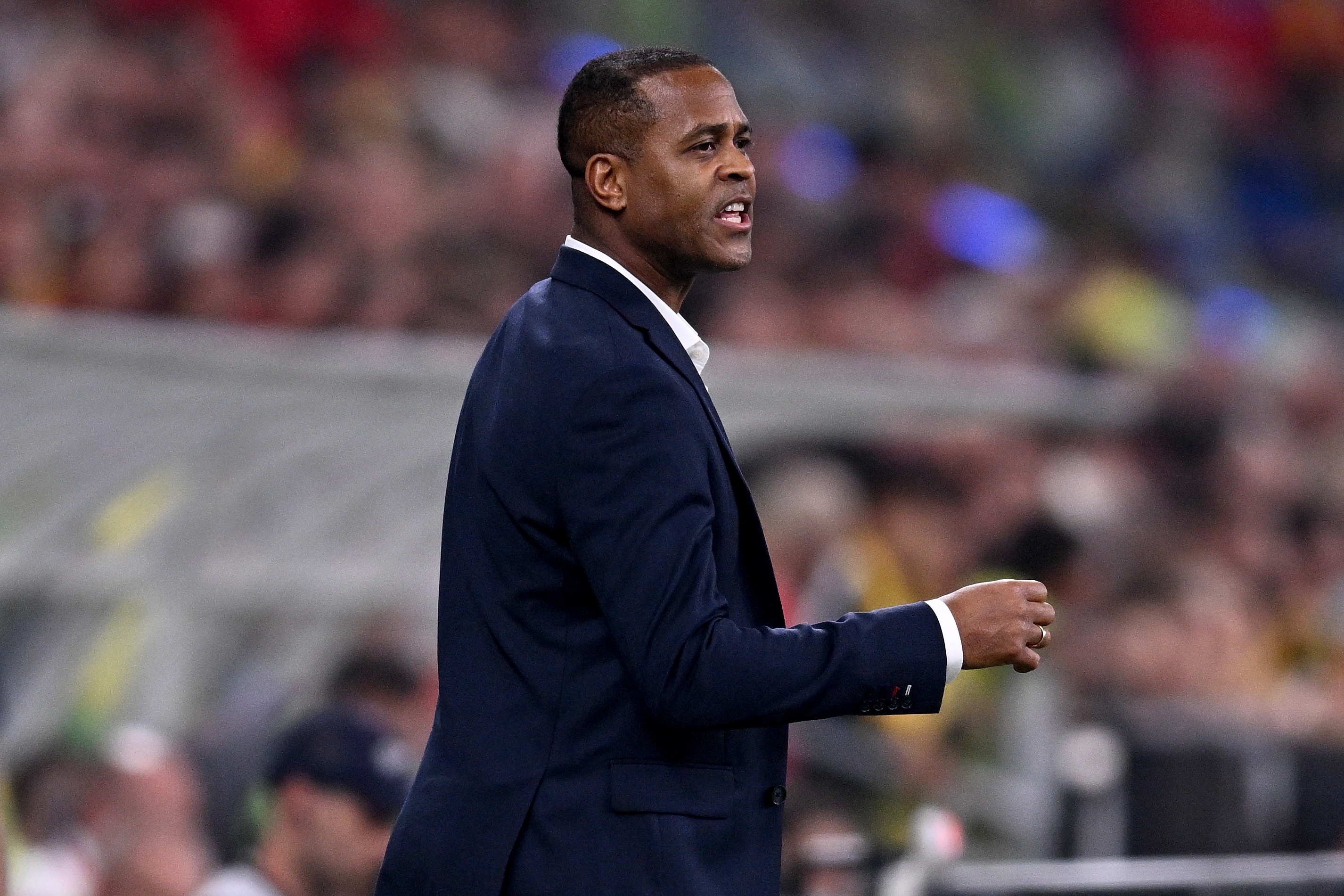 首挺胸地回, 底失败 首挺胸地回, 底失败