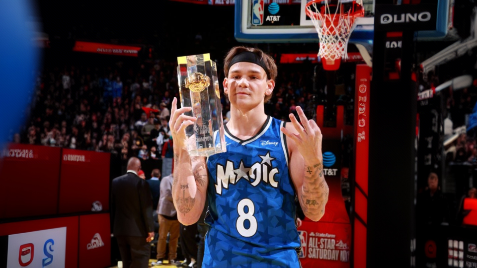 场常规赛, 虑下麦克朗 场常规赛, 虑下麦克朗